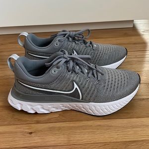 Nike React Infinity Run Flyknit 2